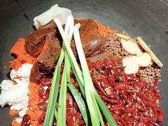 -四小区火锅·巷子里的重庆火锅(花照壁店)