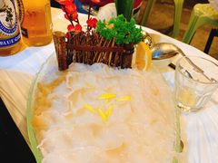 象拔蚌-鲜入围煮花胶鸡海鲜火锅