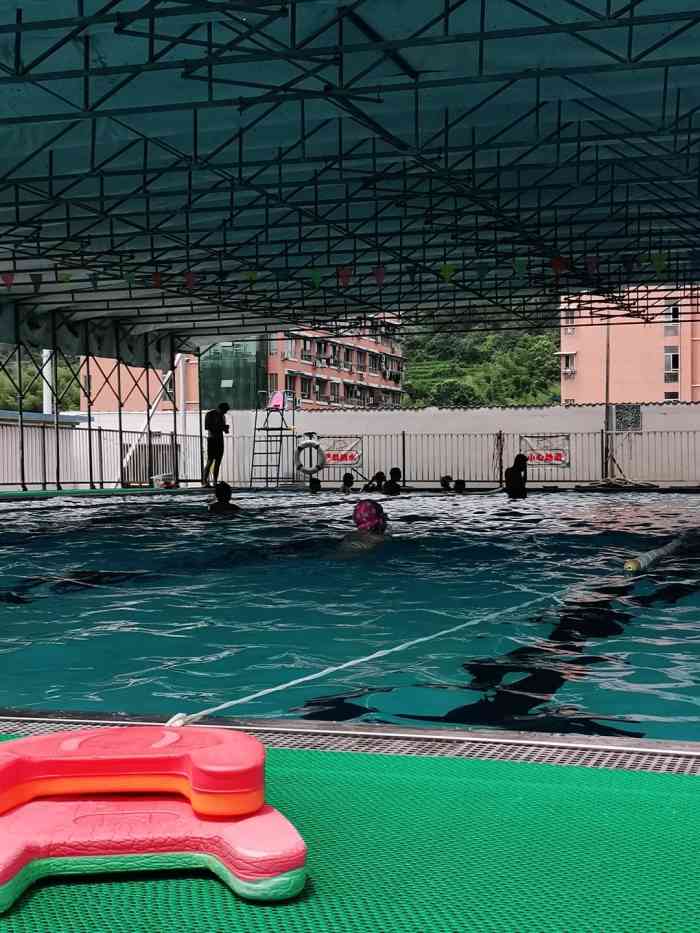 淮南金海豚游泳馆图片