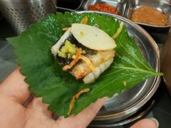 -围炉肉舍•炭烤活鳗•丹东海鲜烤肉(步行街店)