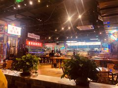 大堂-马路牙子地桌烤肉(工体店)