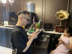 -绅仕門男士理发馆