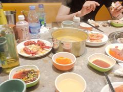 -锅儿欢海鲜火锅烤肉自助餐(东港凯虹店)