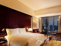 -广州天河希尔顿酒店