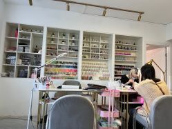 -Pink You美甲洗眉纹绣定制中心