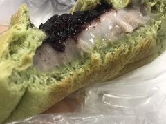 抹茶芋泥麻薯软欧面包-多乐之日(颐堤港店)