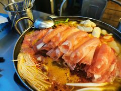 部队锅-MI WU FACTORY米屋美食工厂餐厅(绿地店)