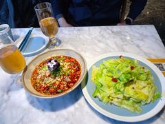 手撕圆白菜-懒人盐府人家(航天桥店)