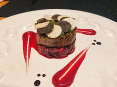 牛里脊肉配甜菜根-AZUL by FUEL蓝色·法式酒馆(琶醍店)