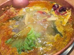 -洱火云南酸菜牛肉火锅(石景山当代商城店)