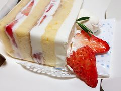 -花花卷卷·鲜食蛋糕(静安久光百货店)
