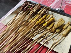 -老街烧烤大排档·地道湖北菜·龙虾馆(汉口火车站店)