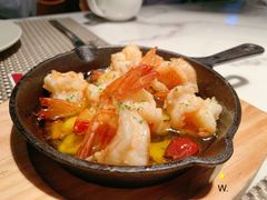 橄榄油煎蒜香虾-MOCUS莫卡斯餐厅(祥云小镇店)