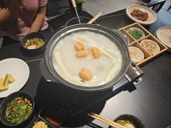 -牛牛和牛海鲜粥底火锅(长虹国际城店)