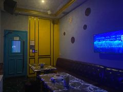 -莹乐迪量贩式KTV(祝桥店)