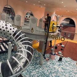 -奈尔宝家庭中心·亲子餐厅(鄞州万达店)