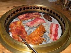-韩京炭火烤肉自助料理(柯桥万达店)