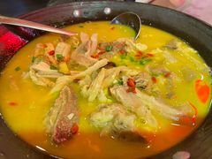-霄汉牛三鲜湖北砂锅菜(万松园2店)