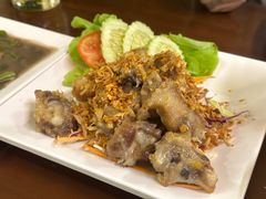 -J Daeng Seafood