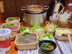 -独食火锅·半米屋台(直营总店)