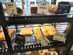 -红跑车蛋糕世界(网巾市店)