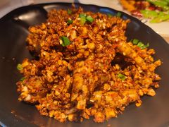 肥肥大鸡爪-肥肥虾庄·金牌油焖大虾(汉口城市广场店)