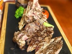 -东西风牛排馆周末烧烤自助(首都机场希尔顿店)