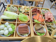 -娜姐鲜牛肉串串火锅(藏龙岛店)