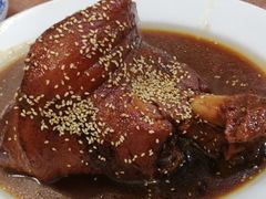 -巷子深菜馆·津门肘子(滨海店)