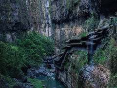 -龙水峡地缝景区