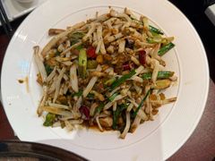 -魏铭鱼头捞饭(晋阳路店)