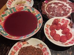 -憨孃孃·重庆老火锅(红山黑金店)