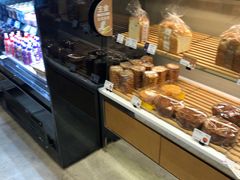 面包甜点陈列柜-巴黎贝甜(右安门店)