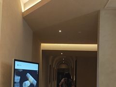 -灸春堂·艾灸·痛症·整脊连锁(之江银泰店)