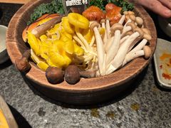 -三出山火锅(南京万象天地店)