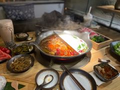 -湊湊火锅·茶憩(杭州湖滨银泰in77店)