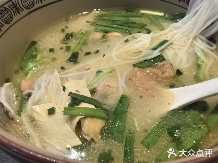 南蛮子(进贤路店)蒙自过桥米线图片