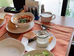 -亚龙湾希尔顿自助餐厅·海鲜·烧烤·沙滩BBQ·现场乐队