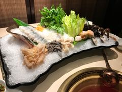 -余欢领鲜火锅(新街口店)