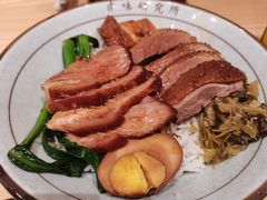 狮头鹅肉拼猪手饭-狮头牌卤味研究所·卤味饭(花城汇南区店)