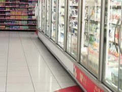 -家乐福(四元桥购物中心店)