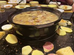 -有一锅·野生菌黑山羊腊排骨火锅(古城北门店)