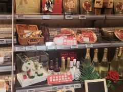-七鲜超市(瑞虹天地太阳宫店)