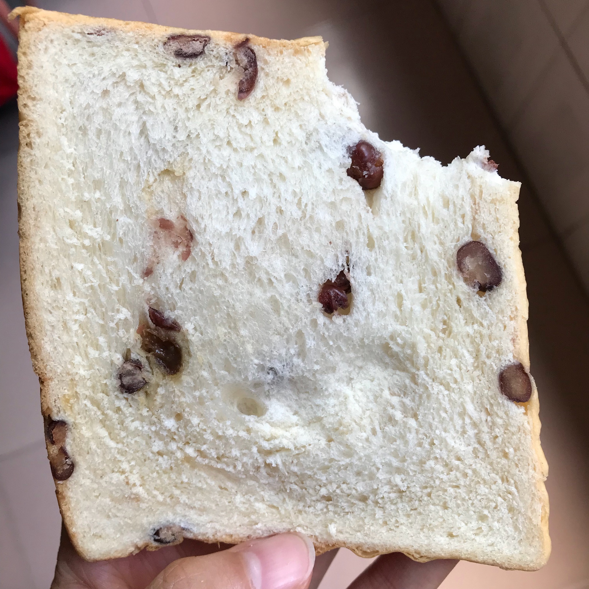 福满家,为桂平本土自创品牌连锁面包店