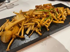 -荟廷·晶萃(陆家嘴尚悦湾店)