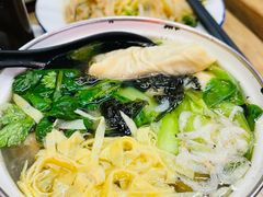 双档粉丝汤-柴爿巷·香酥鸡&馄饨(复兴中路店)