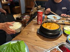 -明洞阿姨·韩式酱蟹烤肉·创意料理(三元桥店)