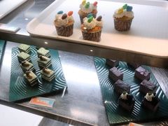 -绿岛港轩海鲜烤肉涮锅自助餐厅