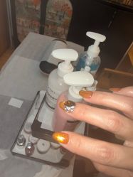 -鲸彩·美甲美睫科技护肤