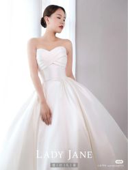 -Lady  Jane高端婚纱礼服馆
